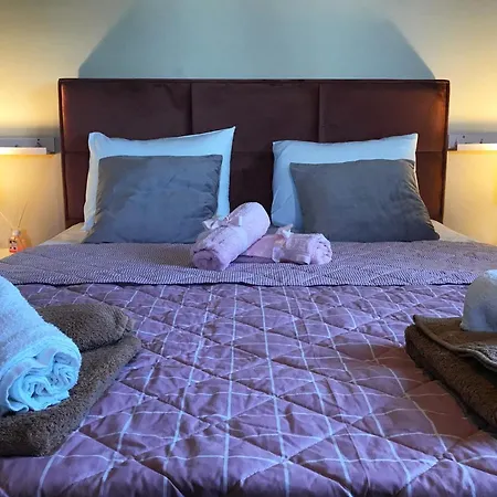 Alkyoni House Apartmán *